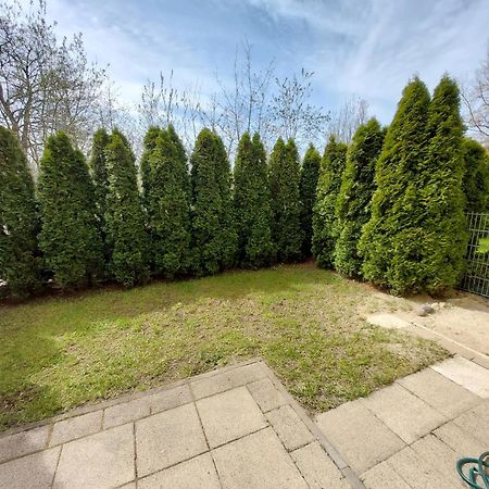 Apartament Z Ogrodkiem Kolobrzeg Exterior photo